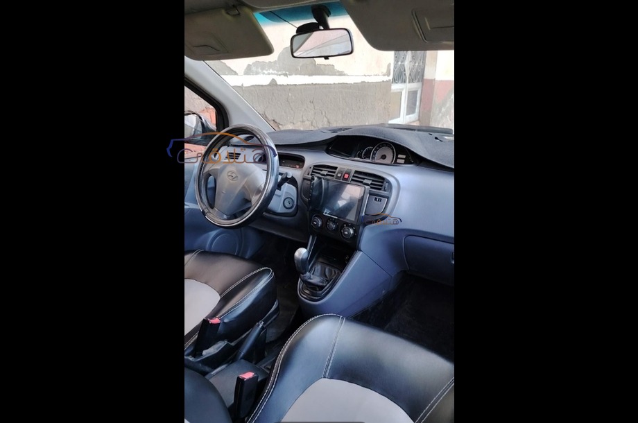 Matrix Hyundai أسود