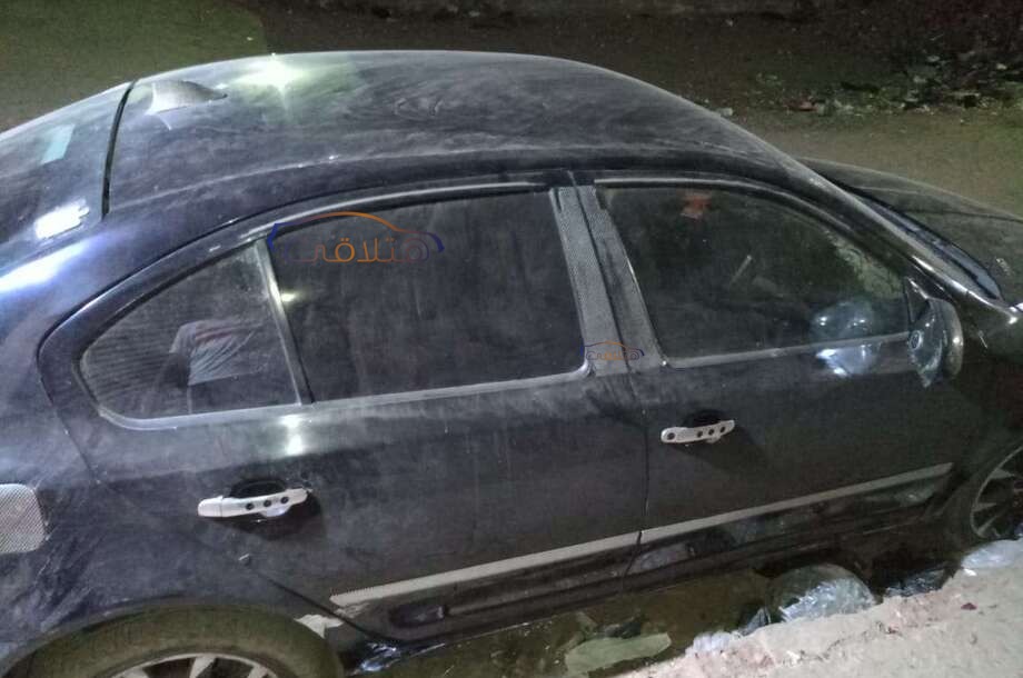 Fantasia Skoda أسود