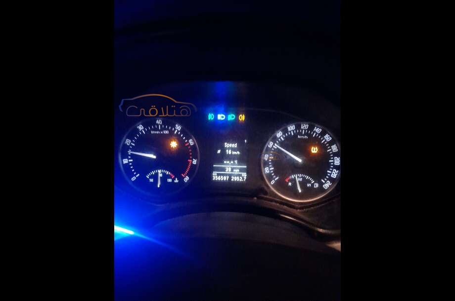 Fantasia Skoda أسود