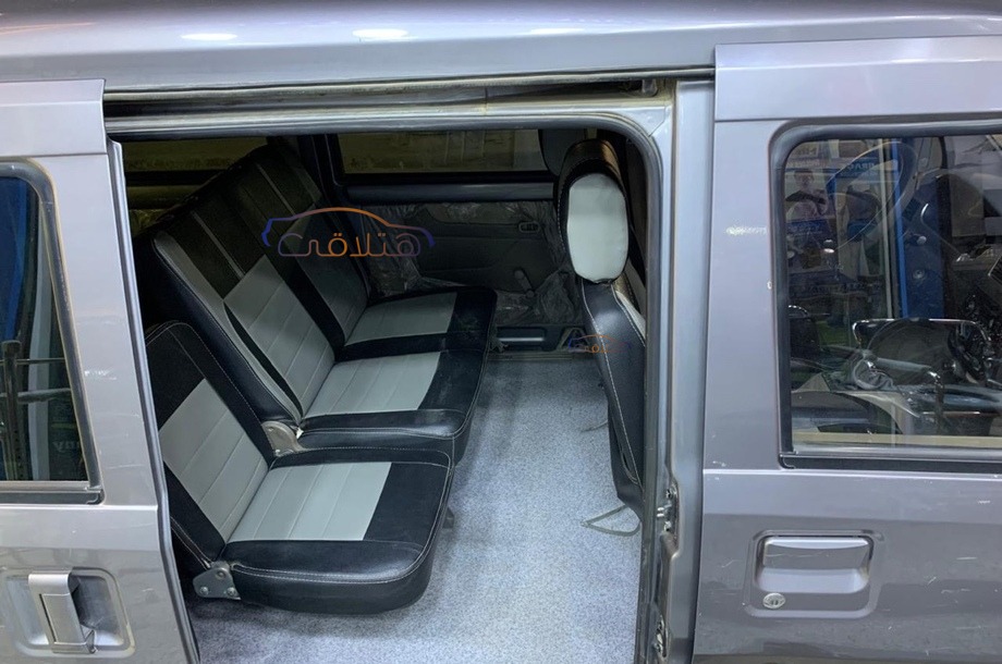 N300 Chevrolet فضي