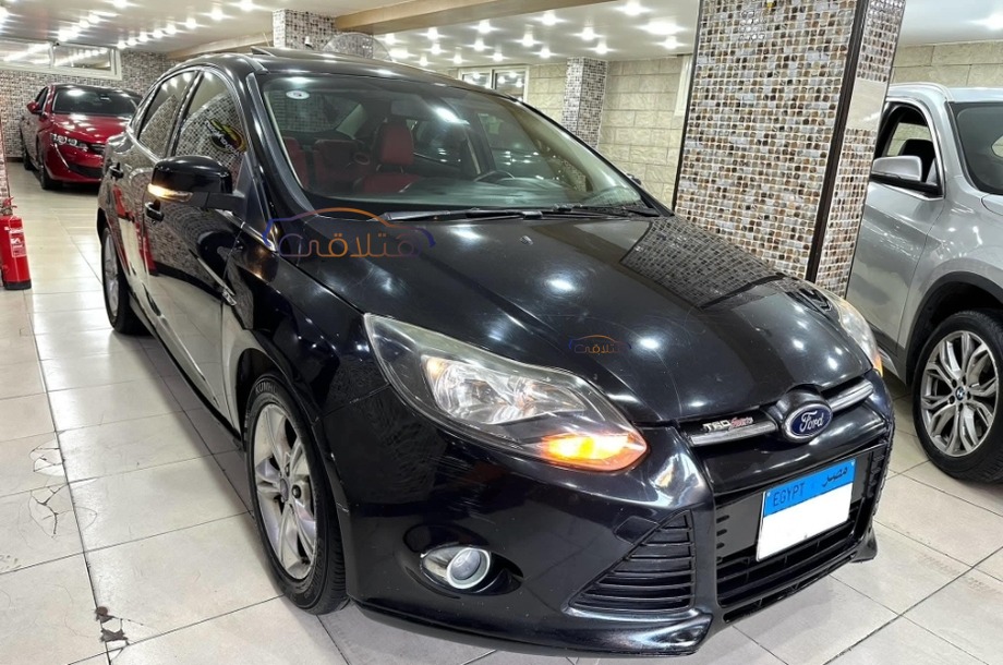Focus Ford Black