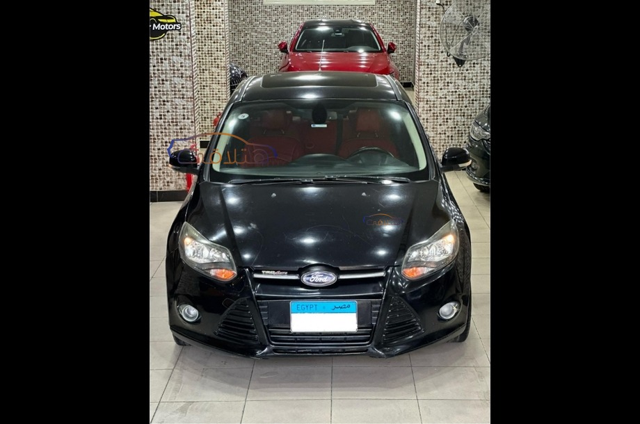 Focus Ford Black