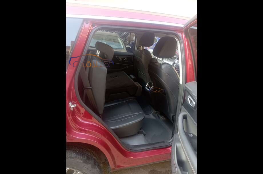 Tiggo 8 Chery Dark red