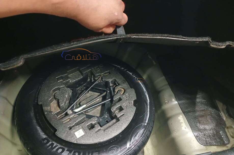 K3 Kia الأزرق الداكن