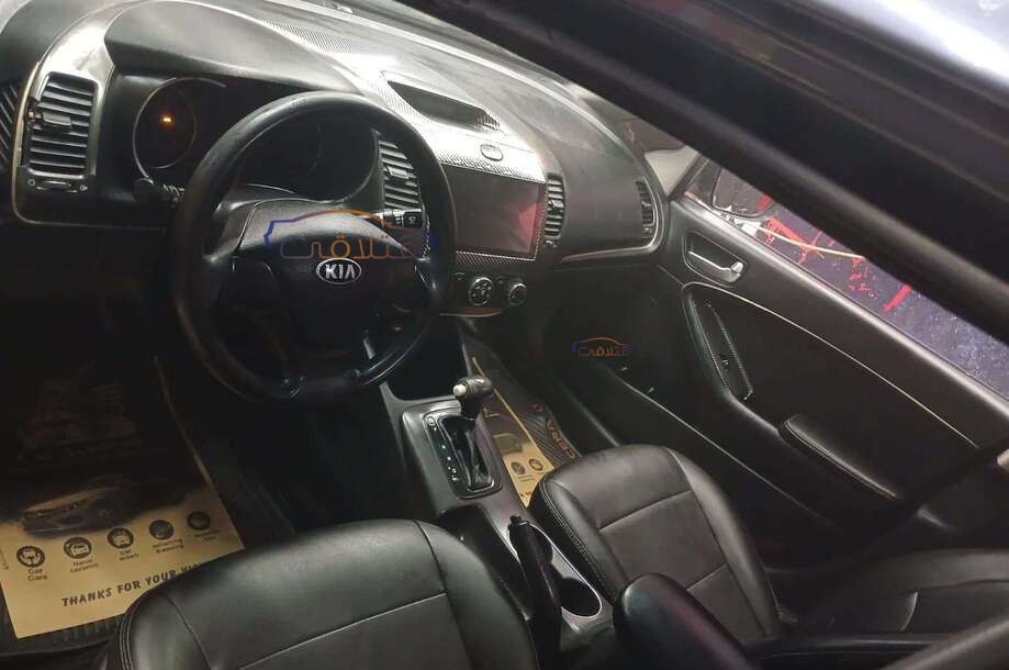 K3 Kia الأزرق الداكن