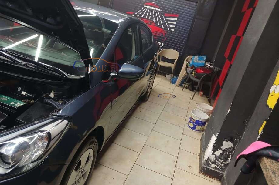 K3 Kia الأزرق الداكن