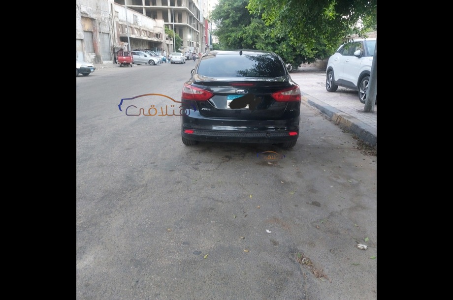 Focus Ford Black