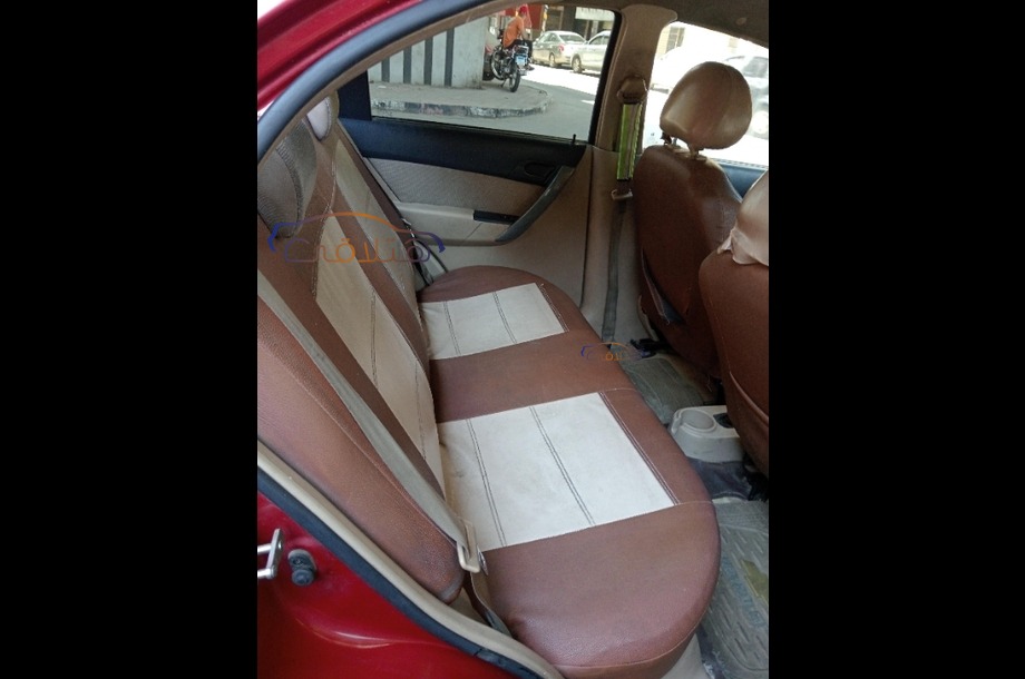 Aveo Chevrolet احمر