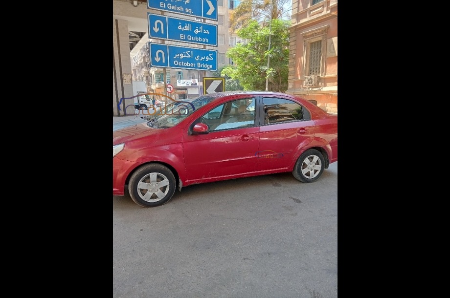 Aveo Chevrolet احمر