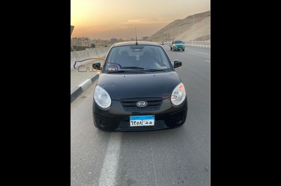 Picanto Kia أسود
