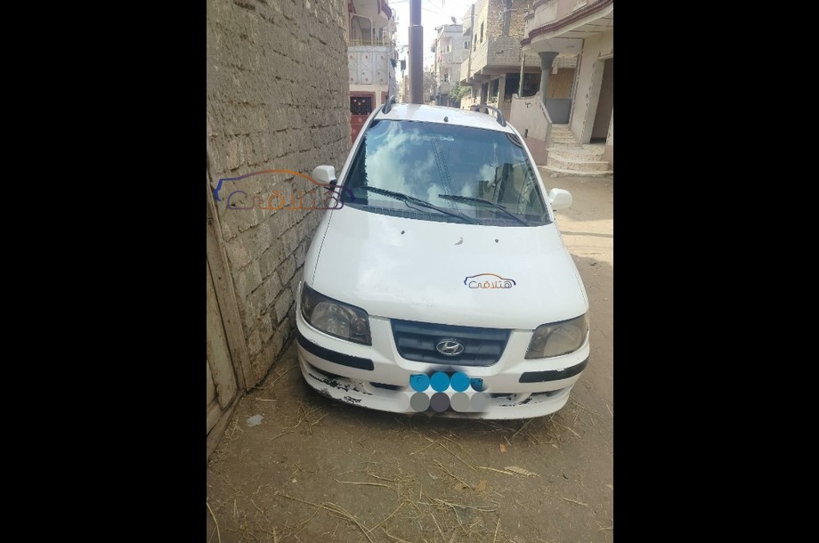 Matrix Hyundai أبيض