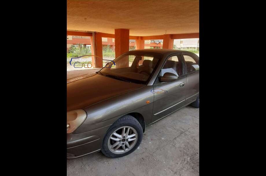 Nubira 2 Daewoo رمادي