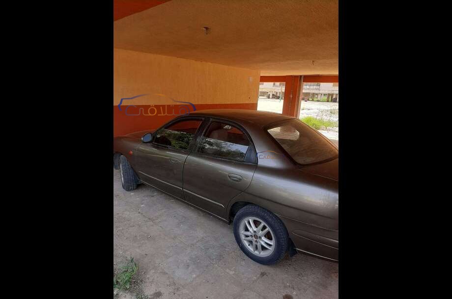 Nubira 2 Daewoo رمادي