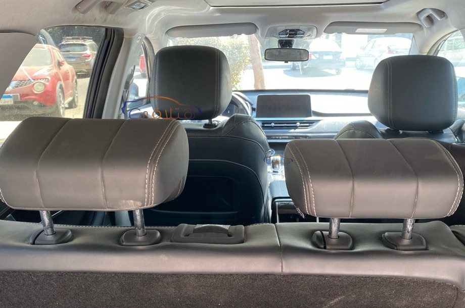 Tiggo 8 Chery الأزرق الداكن