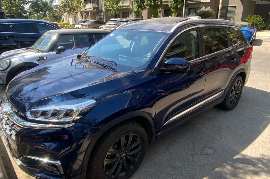 Tiggo 8 Chery الأزرق الداكن