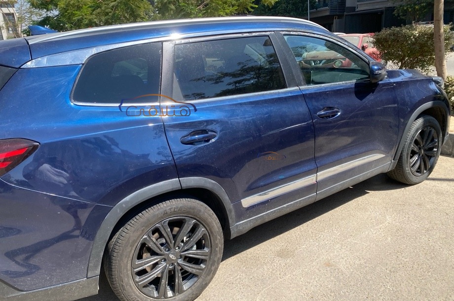 Tiggo 8 Chery الأزرق الداكن