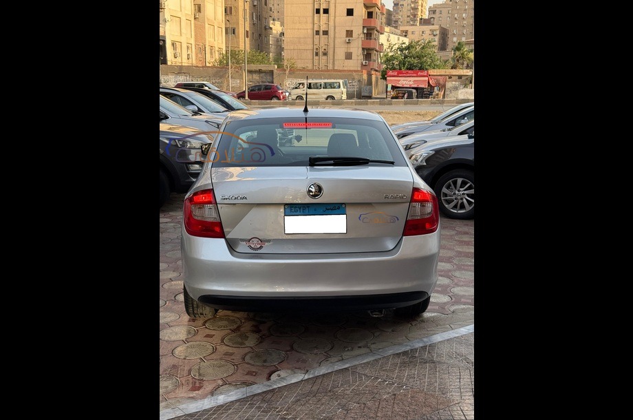 Rapid Skoda فضي