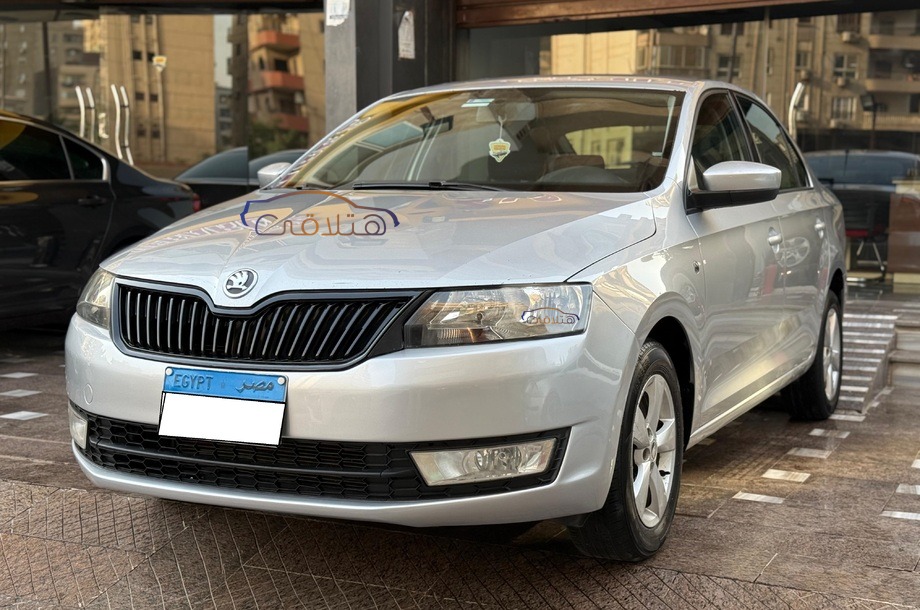 Rapid Skoda فضي