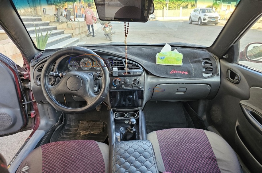 Lanos Chevrolet احمر غامق