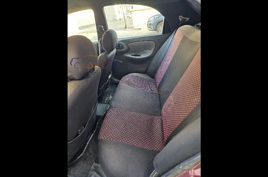 Lanos Chevrolet احمر غامق