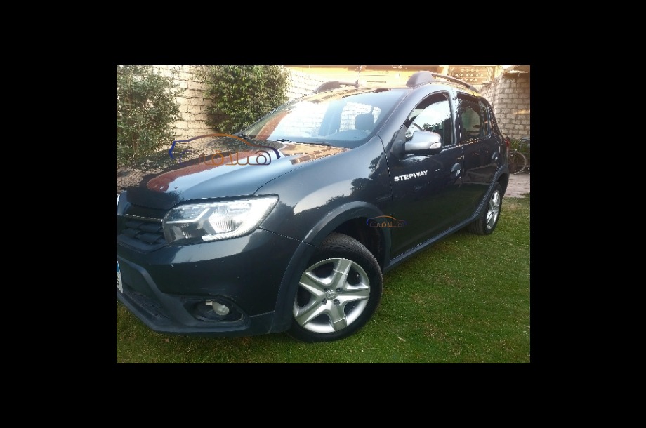 Sandero Step Way Renault بترولي