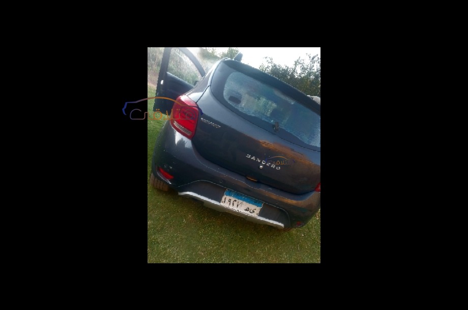 Sandero Step Way Renault بترولي