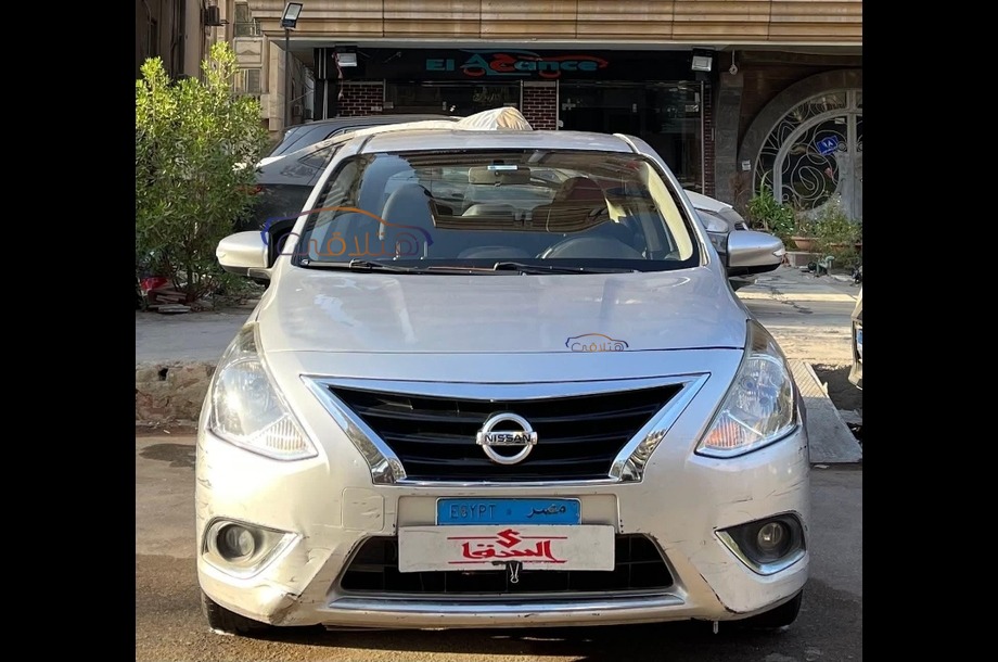 Sunny Nissan فضي