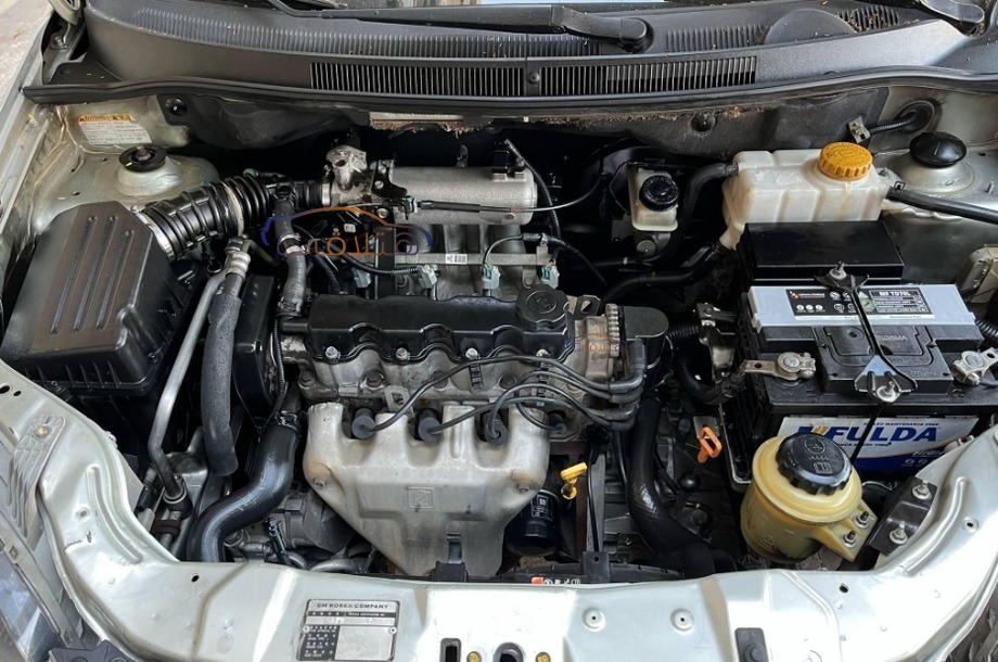 Aveo Chevrolet فضي