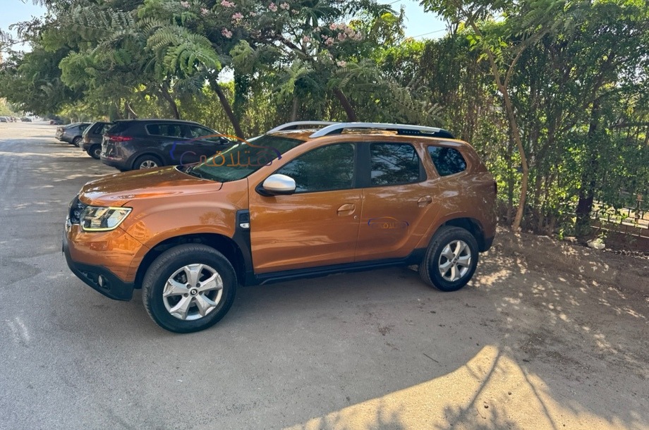 Duster Renault Gold