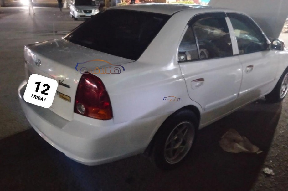 Verna Hyundai أبيض