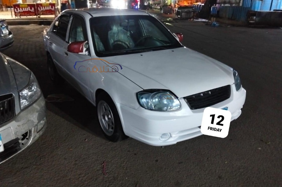 Verna Hyundai أبيض
