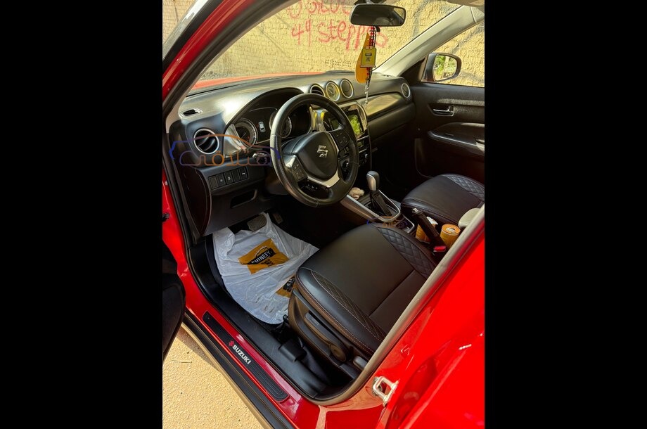 Vitara Suzuki Red