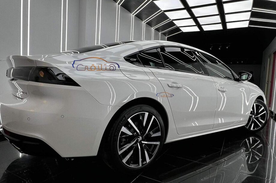 508 Peugeot أبيض