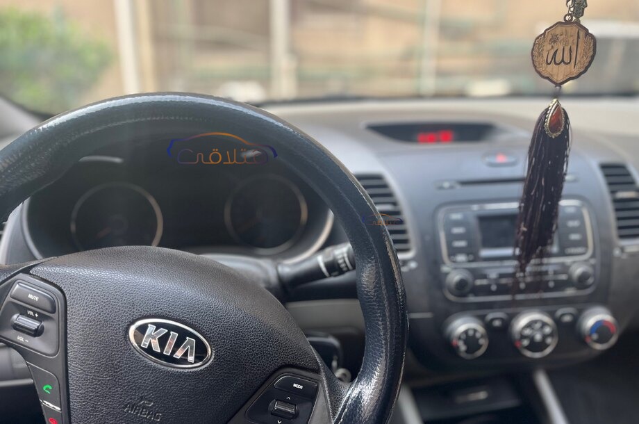 Cerato Kia فضي