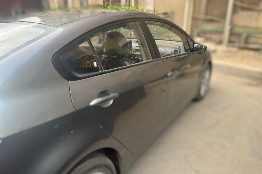 Cerato Kia فضي