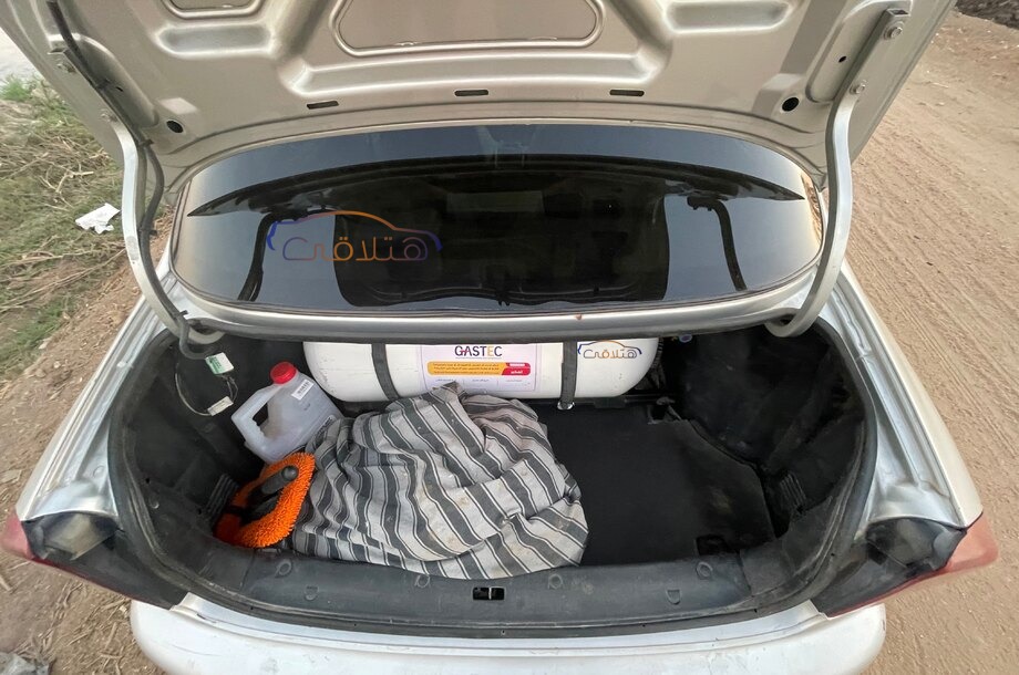 Lanos Chevrolet فضي