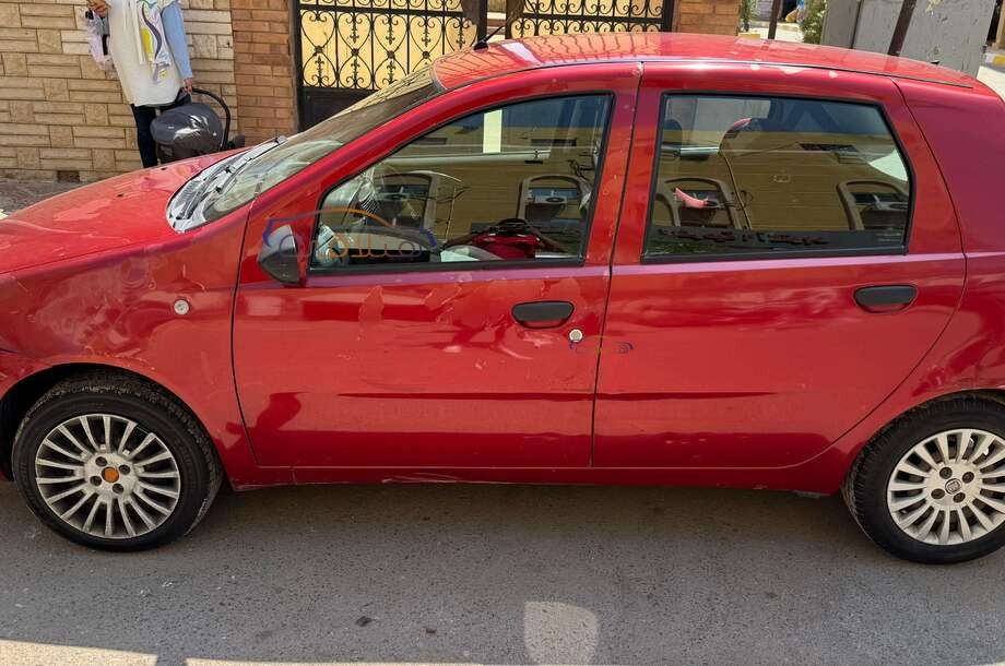 Punto Fiat Red