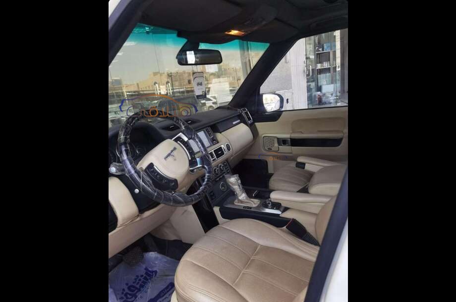 Vogue Land Rover أبيض