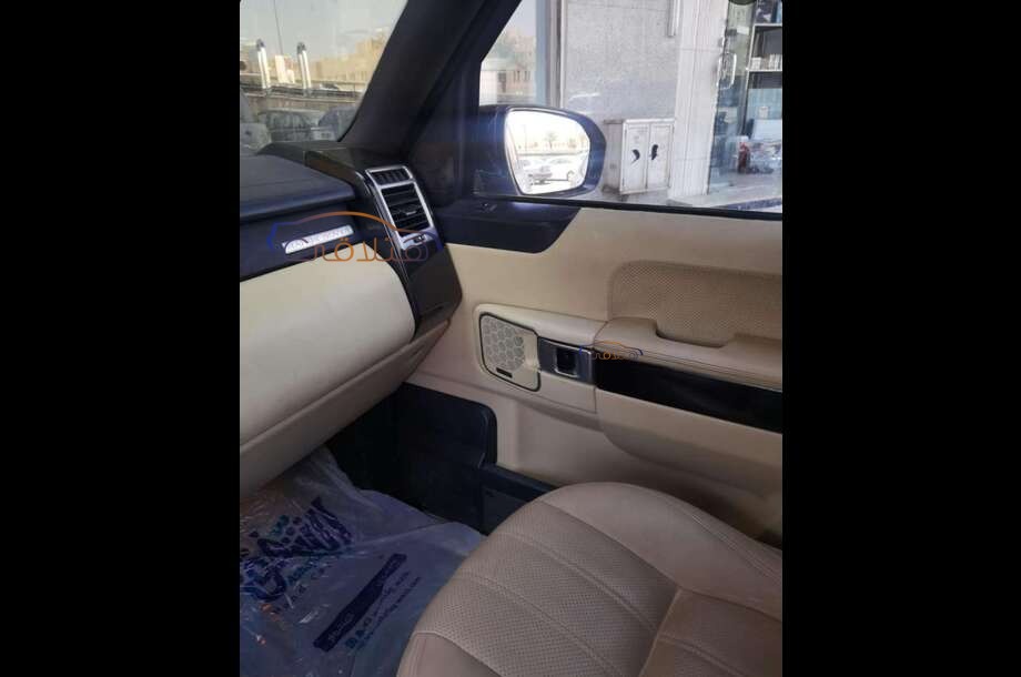 Vogue Land Rover أبيض