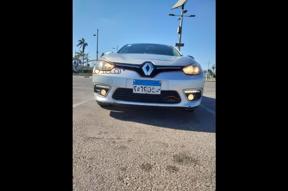 Fluence Renault فضي