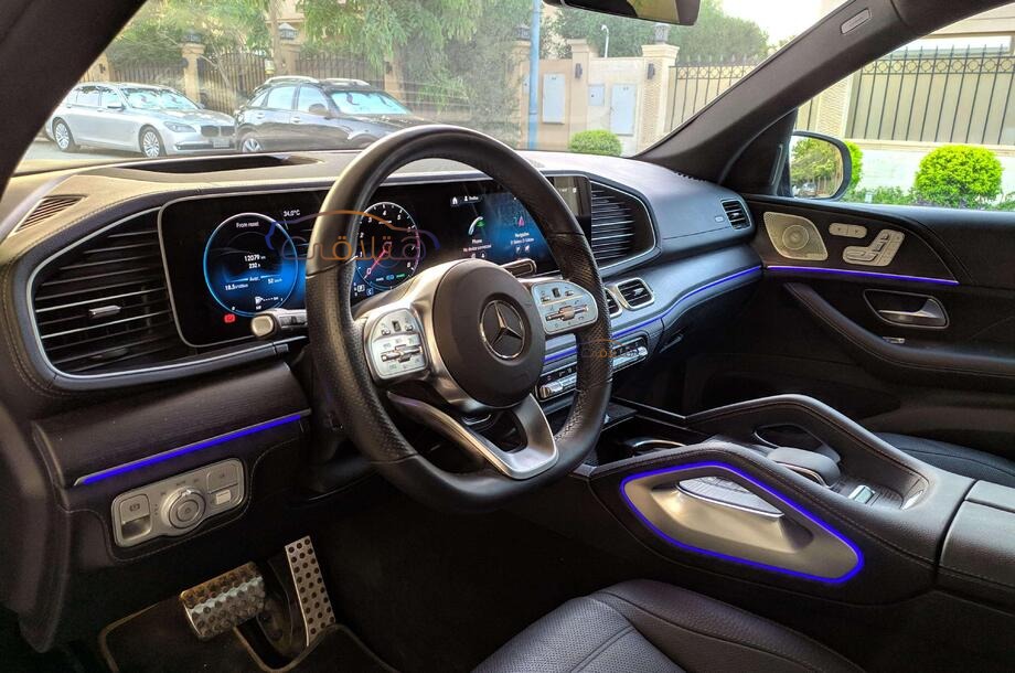 GLS Mercedes رمادي