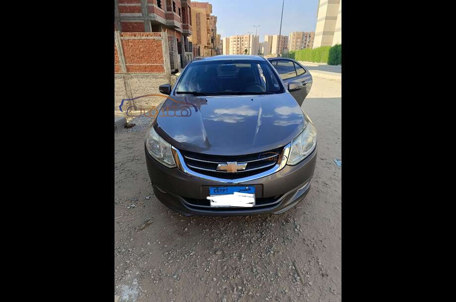 Optra Chevrolet فضي