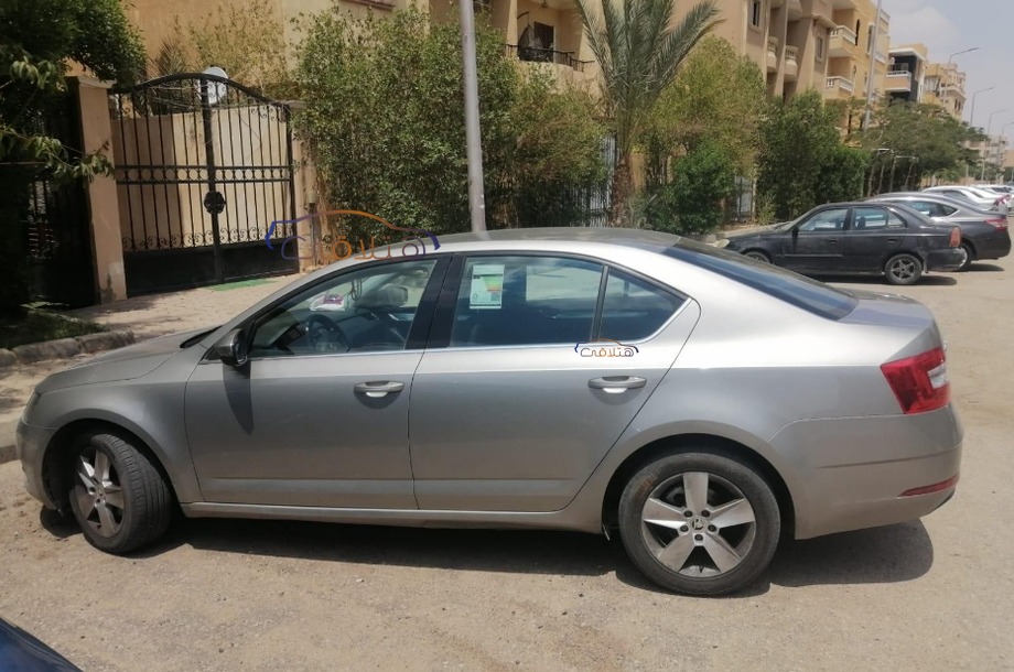 Octavia A7 Skoda برونزي