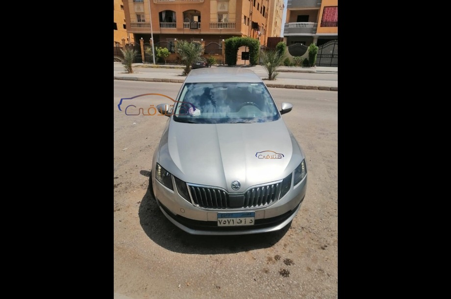 Octavia A7 Skoda برونزي