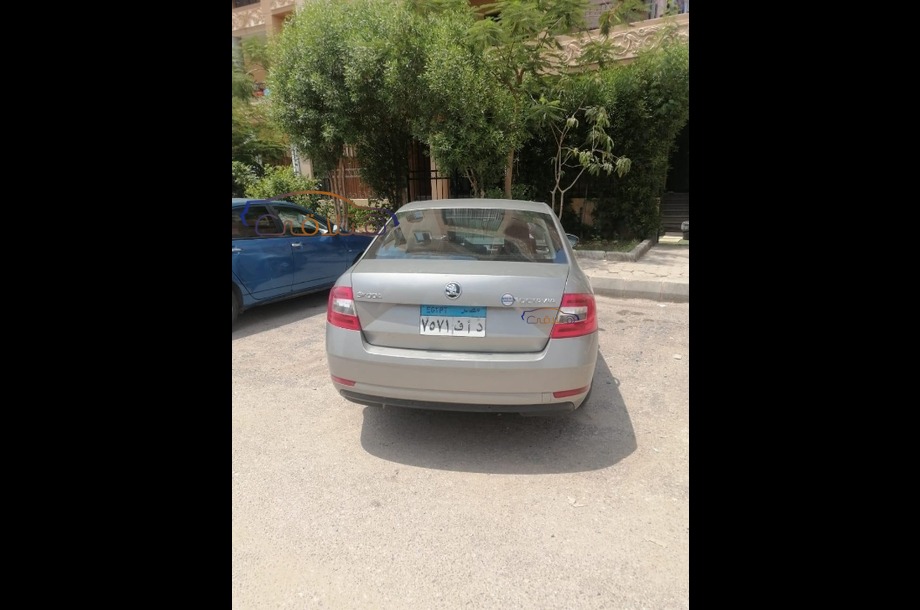 Octavia A7 Skoda برونزي