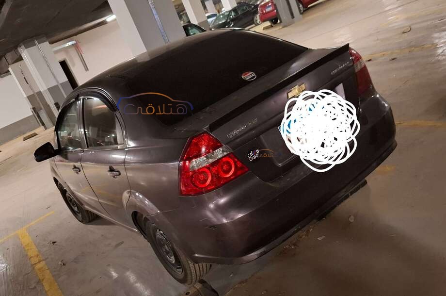 Aveo Chevrolet فضي