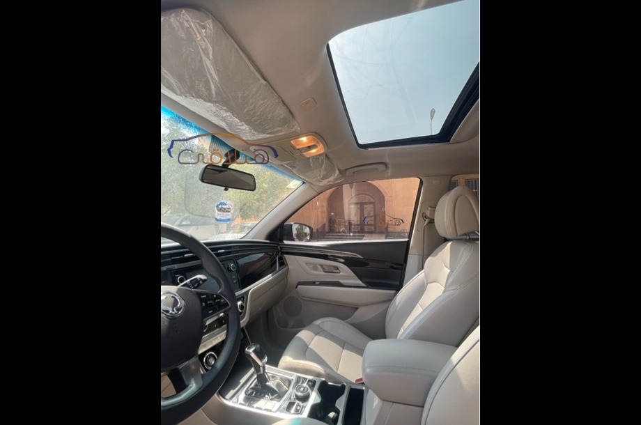 Korando Ssang Yong الأزرق الداكن