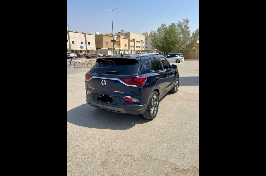 Korando Ssang Yong الأزرق الداكن
