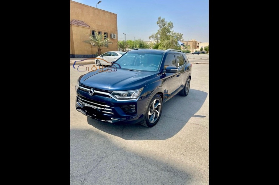 Korando Ssang Yong الأزرق الداكن