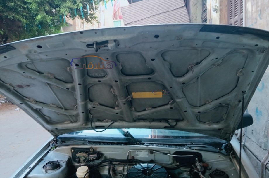 Lancer Mitsubishi فضي